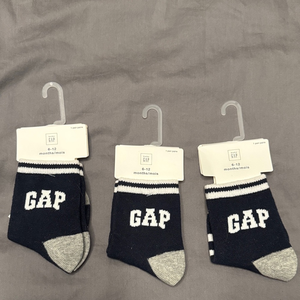 NEW 3 Pairs of GAP baby socks- 6-12 months